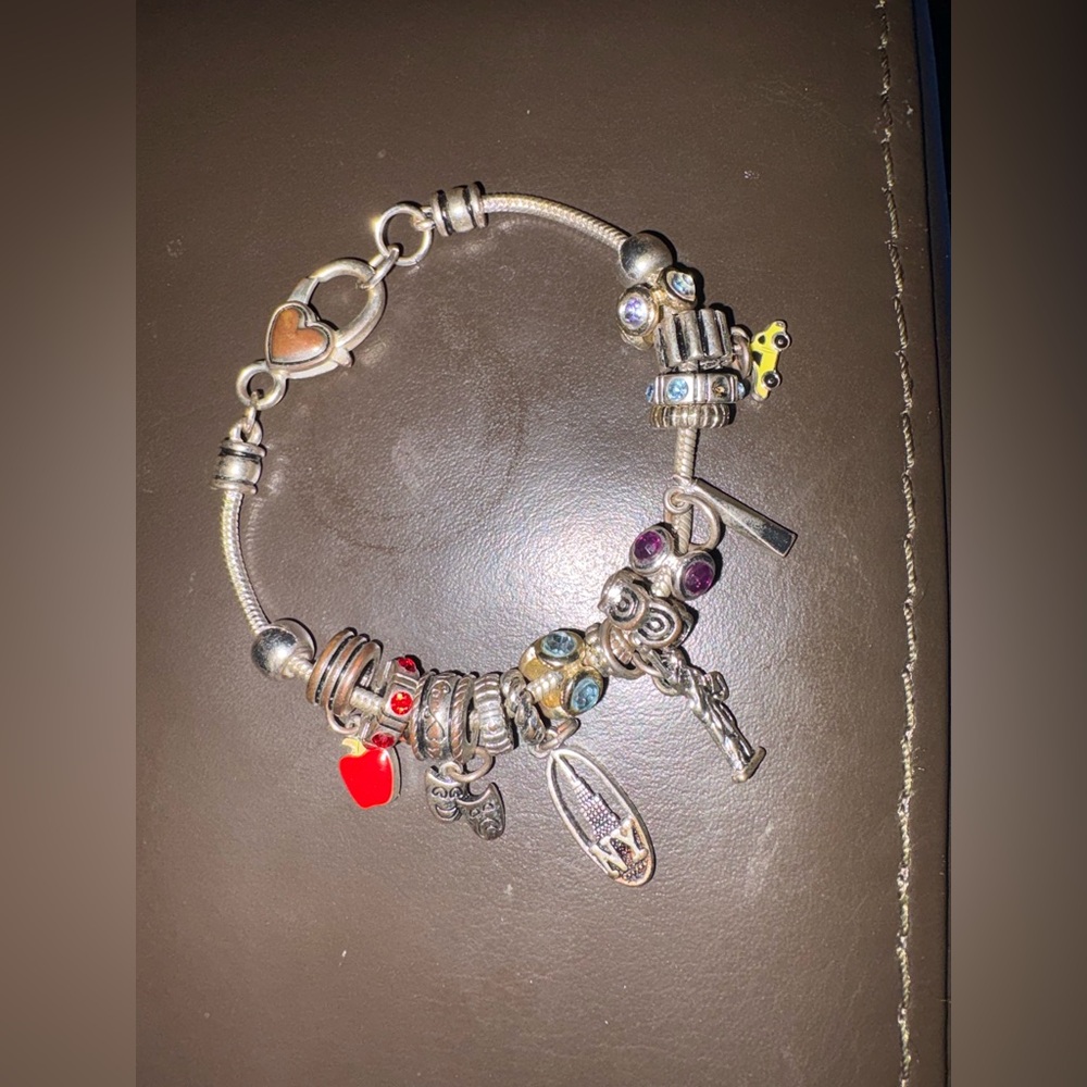 Beautiful and Fun Silver New York Inspired Charm Bracelet!!!